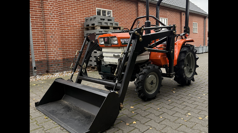 Winterangebot Kubota B1502DT mit Frontlader ab 125 € pro Monat.